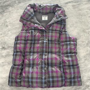 Old Navy Puffer Vest. Size M